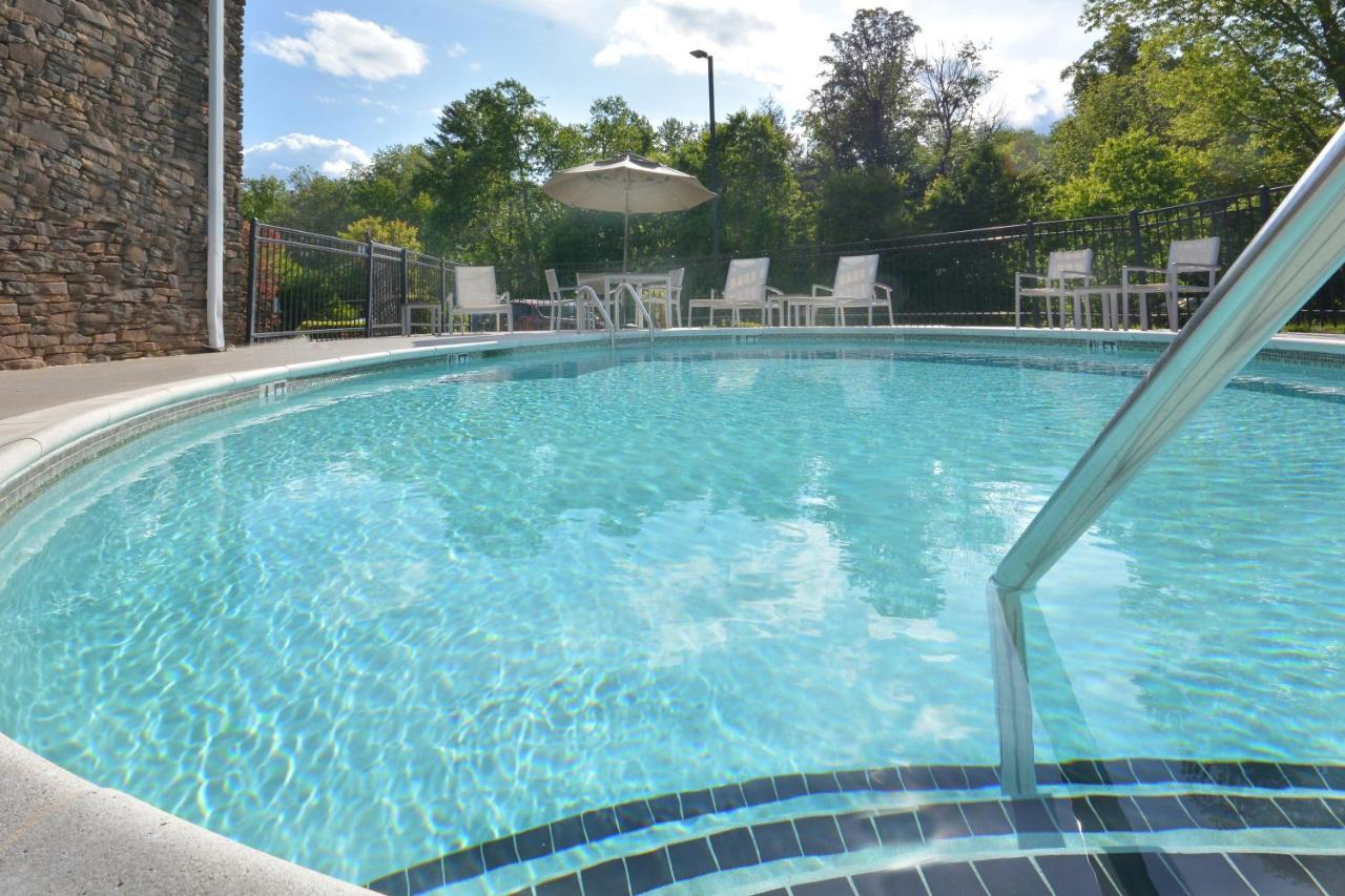 Country Inn & Suites By Radisson, Asheville West Near Biltmore Exteriér fotografie
