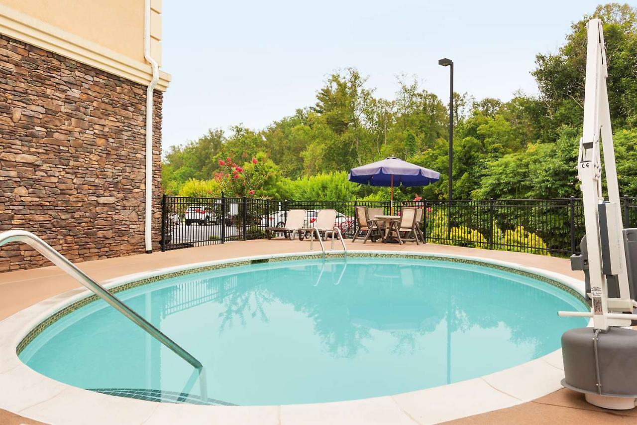 Country Inn & Suites By Radisson, Asheville West Near Biltmore Exteriér fotografie
